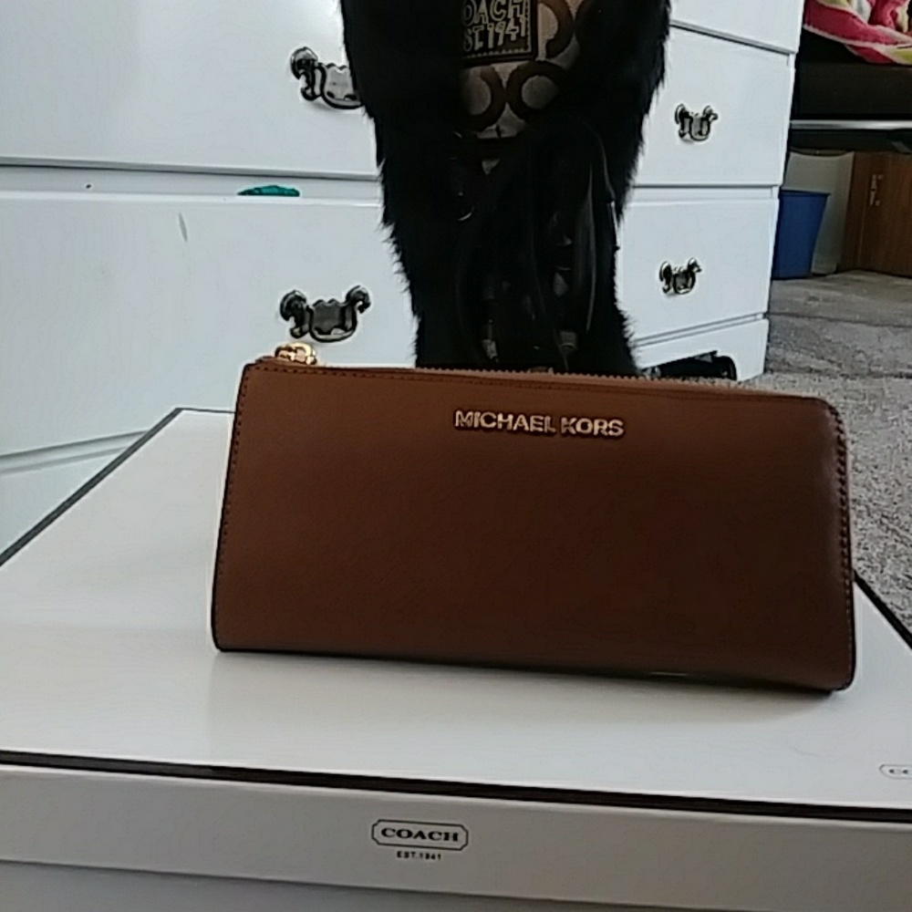 Michael Kors wallet